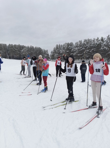 27 декабря на лыжной трассе нашей школе прошли районные соревнования по лыжным гонкам &quot;Открытие зимнего сезона&quot;..